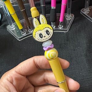 Yellow Labubu Head Pen 💜🔥